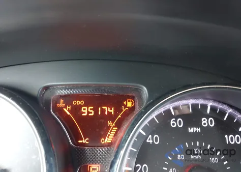 2014 Nissan Versa 1.6 Sv z USA, uszkodzony, nr VIN 3N1CN7AP8EL827406